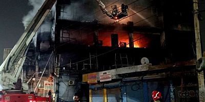 Hindistan'ın Delhi kentinde bir binada çıkan yangında 27 kişi öldü, 40 kişi yaralandı