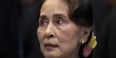 Myanmar'da cezaevindeki devrik lider Suu Çii, ev hapsine gönderildi