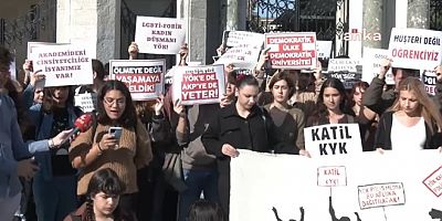 Öğrencilerden İstanbul Üniversitesi önünde “YÖK” protestosu