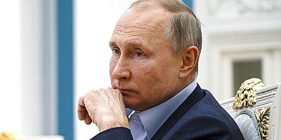 Putin: Çevremde onlarca kişide koronavirüs görüldü