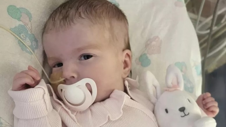 Hukuk savaşına konu olmuştu: 8 aylık İndi bebek son nefesini annesinin kollarında verdi 