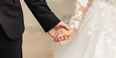 Ayrıntılar belli oldu! Yeni evleneceklere 150 bin TL faizsiz kredi: Kimler faydalanacak?