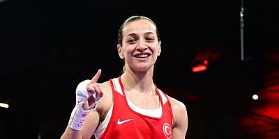 Buse Naz Çakıroğlu, Dünya Boks Şampiyonası'nda finalde!