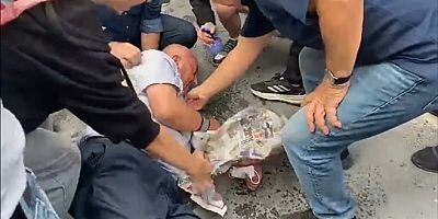 CHP İstanbul İl Başkanlığı'nda hareketli dakikalar: Biber gazlı müdahale başladı!