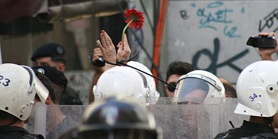 Cumartesi Anneleri'nin buluşması'na polis müdahalesi: 26 gözaltı