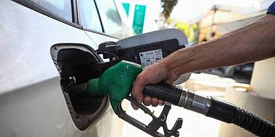 Dur durak bilmiyor: Motorinin ardından benzine de dev zam!