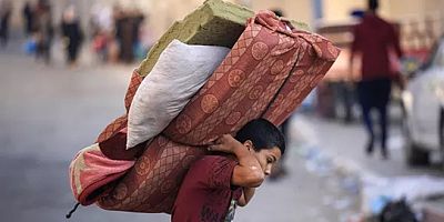 Foto Galeri: İsrail saldırılarının ardından Filistinlilerin terk ettiği Gazze'den görüntüler..