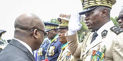 Gabon'da darbe: Yönetime el koyan General Nguema demokrasi sözü verdi 