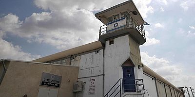 İsrailli kadın asker Filistinli mahkumla cinsel ilişkiye girdi: Kadın gardiyanlar yasaklandı 