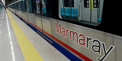 Marmaray'da 1 saat arayla iki kişi raylara atlayarak yaşamına son verdi