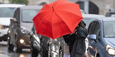 Meteoroloji'den kuvvetli yağış uyarısı: İşte il il hava durumu..