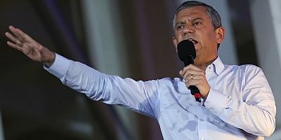 Özgür Özel'den yeni operasyona ilk tepki: '9 dalga değil, 99 dalga yapsanız da...'