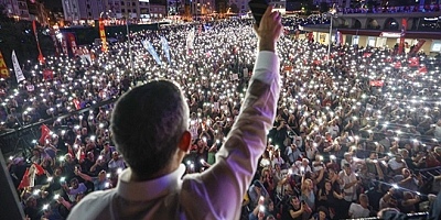 Özgür Özel: 'Ey Erdoğan; bu meydana bir bak bakalım, bu meydan korkuyu evde bıraktı'