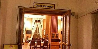 TBMM'de yemek ücretlerine zam: Çorba 23 liraya, etli yemekler 100 TL'ye yükseldi