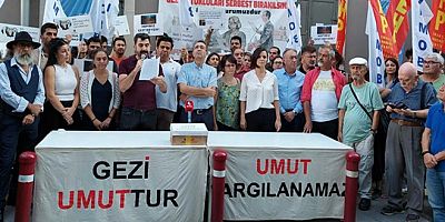 Yargıtay'ın Gezi Davası kararı İzmir'de protesto edildi: “Arkadaşlarımızla gurur duyuyoruz